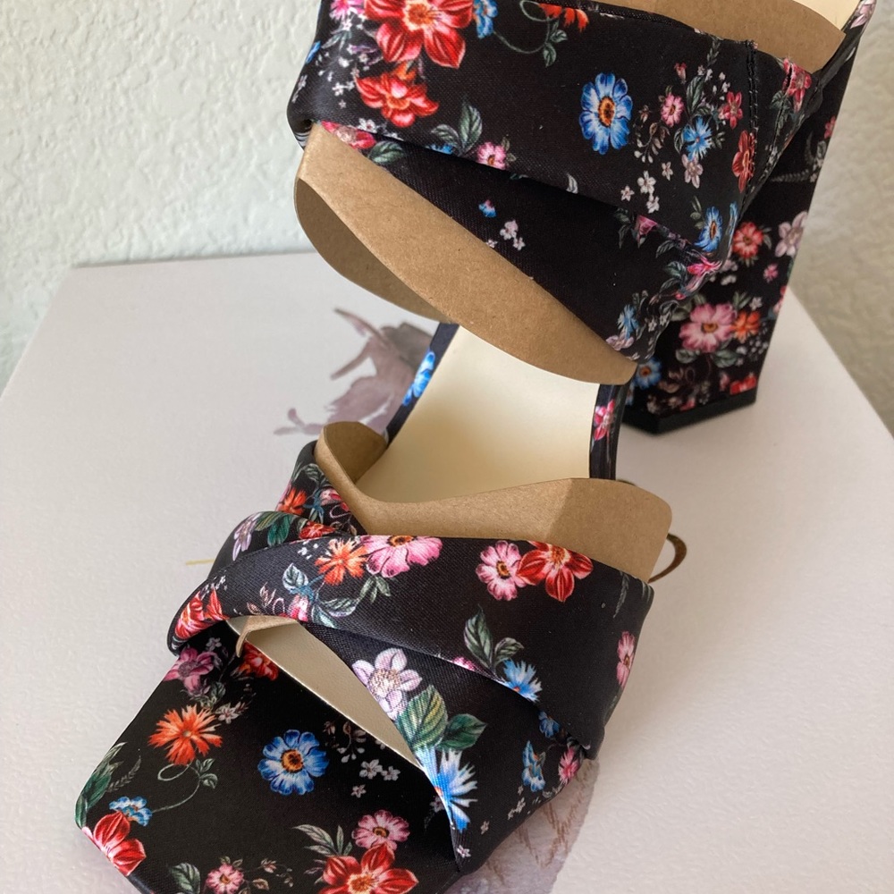 Jessica Simpson Wavia Satin sandal size 8.5
